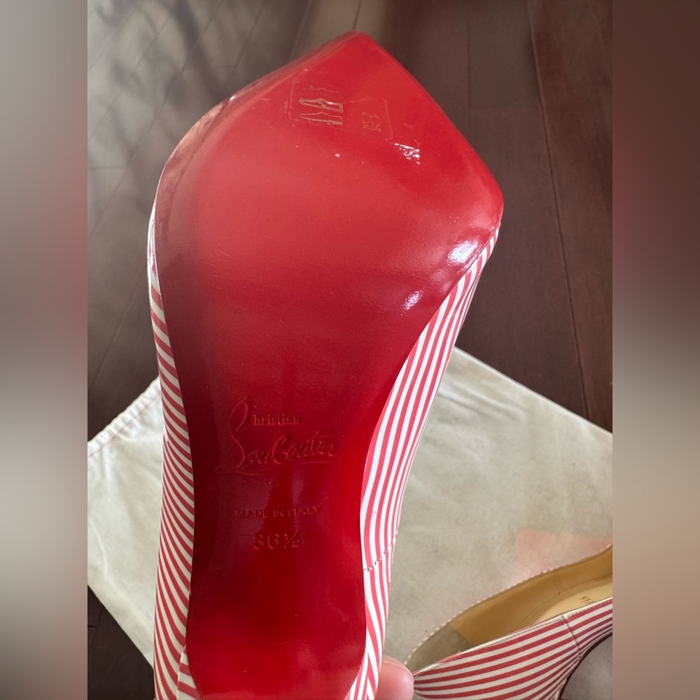 New Christian Louboutin 120 heel pump in Bianca smoothie color with scuffs - Picture 12 of 13